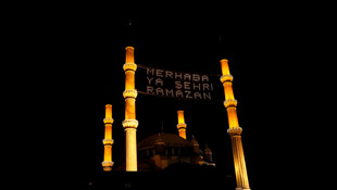 Selimiye Camisi'nde ilk teravih coşkusu