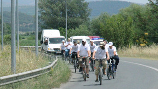Sığınmacılar için pedal çevirdiler