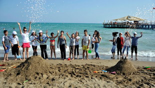 Siirtli öğrenciler denizle tanıştı