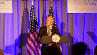 Sinema oyuncusu Bruce Willis'e kekeme ödülü