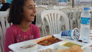 Suriyeli öksüz ve yetimler iftar sofrasında buluştu