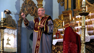 Surp Krikor Lusavoriç Kilisesi'nde ayin