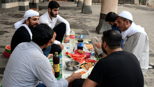 Tarihi camide itikafa girdiler