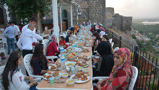 Terör mağduru 350 kadın iftarda buluştu