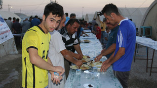 Türkiye Diyanet Vakfı, Kerkük'te iftar verdi
