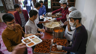 Van'da Suriyeli sığınmacılara iftar
