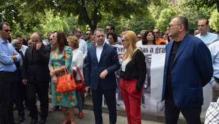 Yunanistan Dışişleri Bakanı Kotzias Arnavutluk'ta