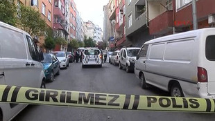 Kağıthanede polis aracına ateş açıldı
