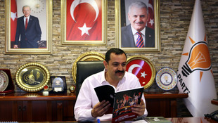 AA'nın Dakika Dakika FETÖ'nün Darbe Girişimi kitabı