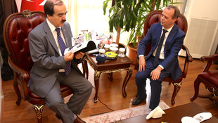 AA'nın Dakika Dakika FETÖ'nün Darbe Girişimi kitabı