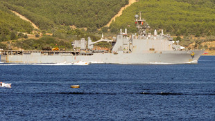 ABD askeri gemisi Çanakkale Boğazı'ndan geçti