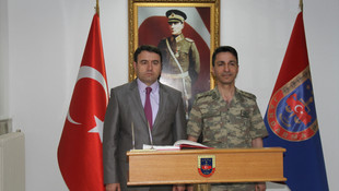 Ağrı Valisi Işın, komutanları ziyaret etti