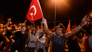 Askeri kalkışmaya tepkiler