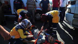 Bursa'da iki kamyon çarpıştı: 2 yaralı