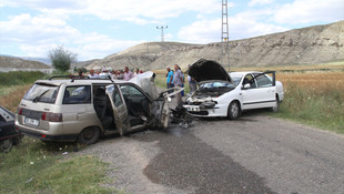 Çankırı'da iki otomobil çarpıştı: 7 yaralı