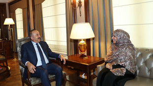 Çavuşoğlu, Nobel Barış Ödülü sahibi Karman'ı kabul etti