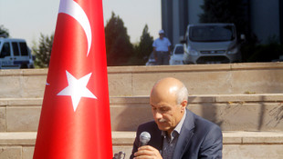 Cübbelerini giyip FETÖ'nün darbe girişimini lanetlediler