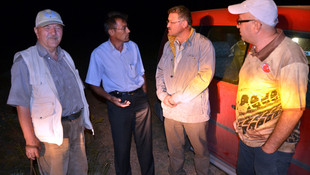 Dağlık arazide mahsur kalan 2 kişi kurtarıldı