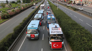 Darbe girişimine tepki için 700 araçla konvoy oluşturdular