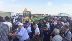 Demokrasi şehitleri son yolculuğuna uğurlanıyor