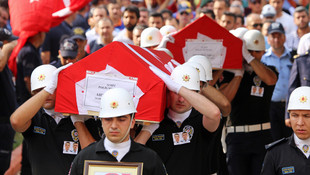 Demokrasi şehitleri son yolculuğuna uğurlanıyor