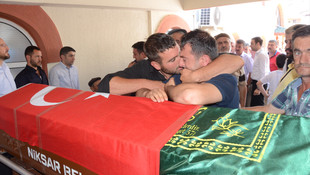 Demokrasi şehitleri son yolculuklarına uğurlanıyor