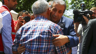 Demokrasi şehitleri son yolculuklarına uğurlanıyor