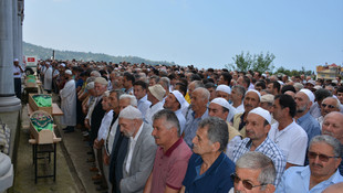 Düğün yolundaki trafik kazası