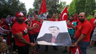 FETÖ'nün darbe girişimine dünyadan tepkiler