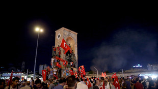 Eski Başbakan Davutoğlu: