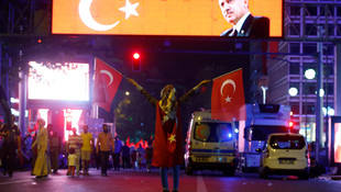 Kızılay Meydanı'nda demokrasi nöbeti sürüyor