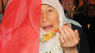 Dört kuşak demokrasi nöbeti tutuyorlar