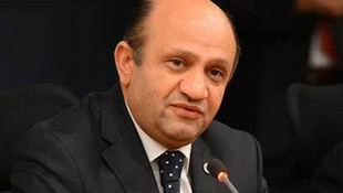 Milli Savunma Bakanı Fahri Işık darbe girişimiyle ilgili merak edilenleri açıkladı!