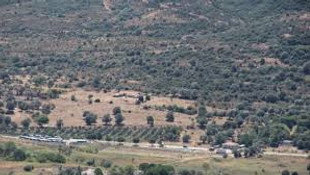 Foçada askeri üsse operasyon yapıldı