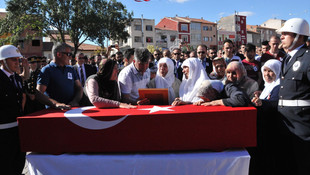 Hakkari'de zırhlı polis aracının devrilmesi