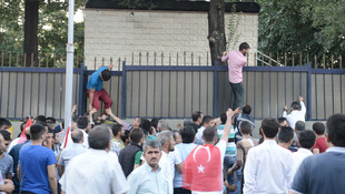 İstanbul ve Ankara'da FETÖ'den darbe girişimi