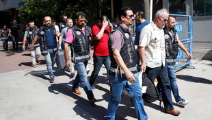 İzmir merkezli FETÖ/PDY operasyonu