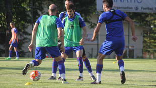 Karabüksporlu futbolcuların hedefi ligde kalıcı olmak