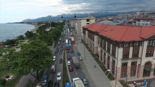 Karadeniz Sahil Yolu'nda tatil yoğunluğu