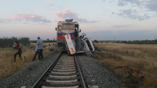 Konya'da hemzemin geçitte kaza: 2 ölü, 4 yaralı
