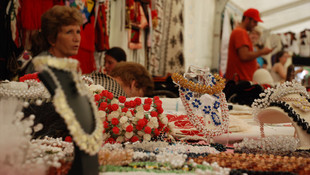 Kosova'da el sanatları ve milli kıyafetler fuarı açıldı