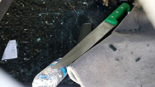 Lüks cip trafik ışıklarında bekleyen 5 araca çarptı