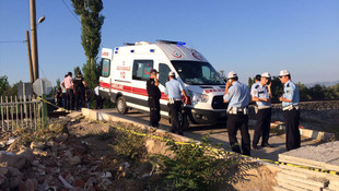 Manisa’da hemzemin geçitte kaza