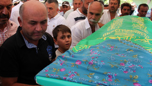 Manisa'da hemzemin geçitteki kaza