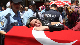 Polis memuru Boz, son yolculuğuna uğurlandı