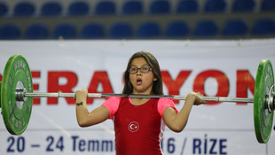 Rize'de halter heyecanı