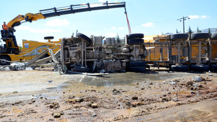 Sancaktepe'de trafik kazası: 1 ölü, 1 yaralı