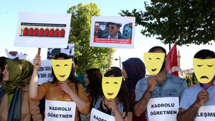 Sivas'ta atanamayan öğretmenlerden protesto