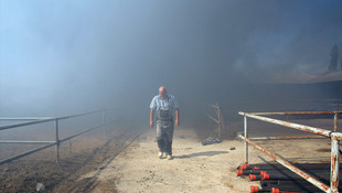 Sivas'ta besi çiftliğinde yangın