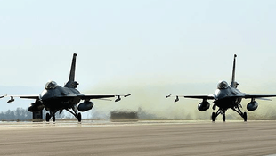 Sivil kıyafetli silahlı asker Akıncı Üssünden kaçmaya çalışırken yakalandı!